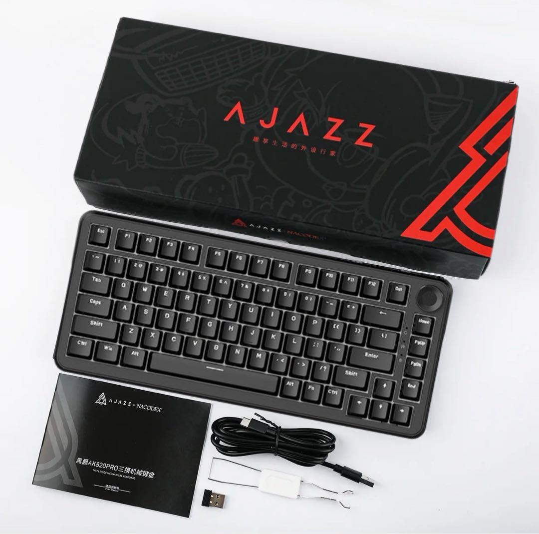 AK820 MAX RGBキーボード 本体
