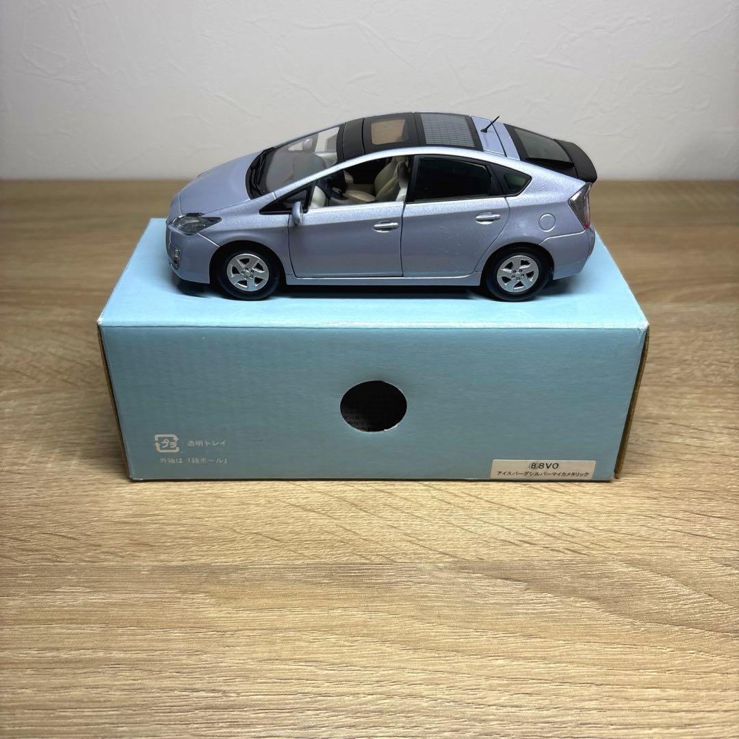 トヨタ 30系 プリウス 1/30カラーサンプルミニカー 非売品
