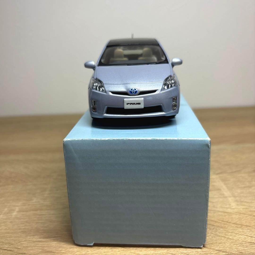 トヨタ 30系 プリウス 1/30カラーサンプルミニカー 非売品