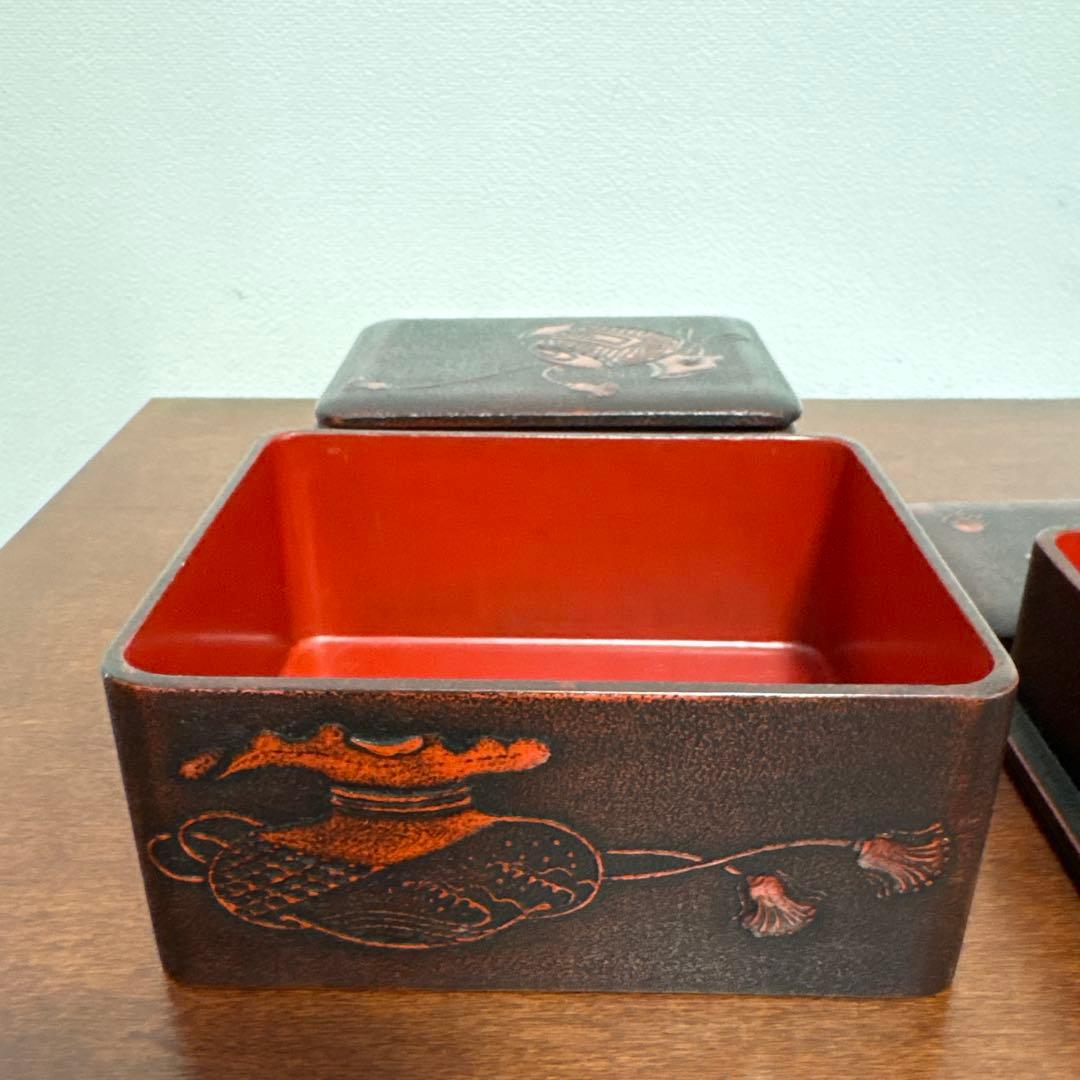 昭和レトロ 漆器 三段重 重箱 角重 民芸文様 蓋なしあり　宝箱　シール入れ