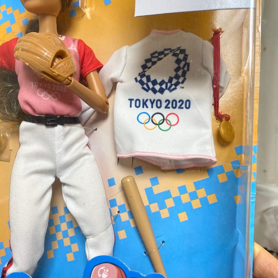 バービー人形、ソフトボール