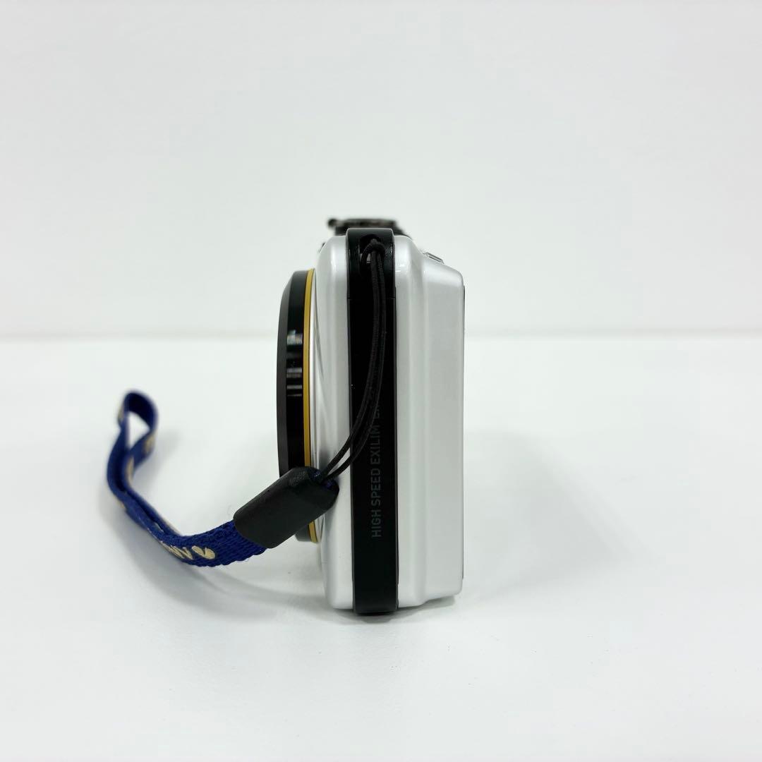 極美品 CASIO EXILIM HS EX-FC100 カシオ