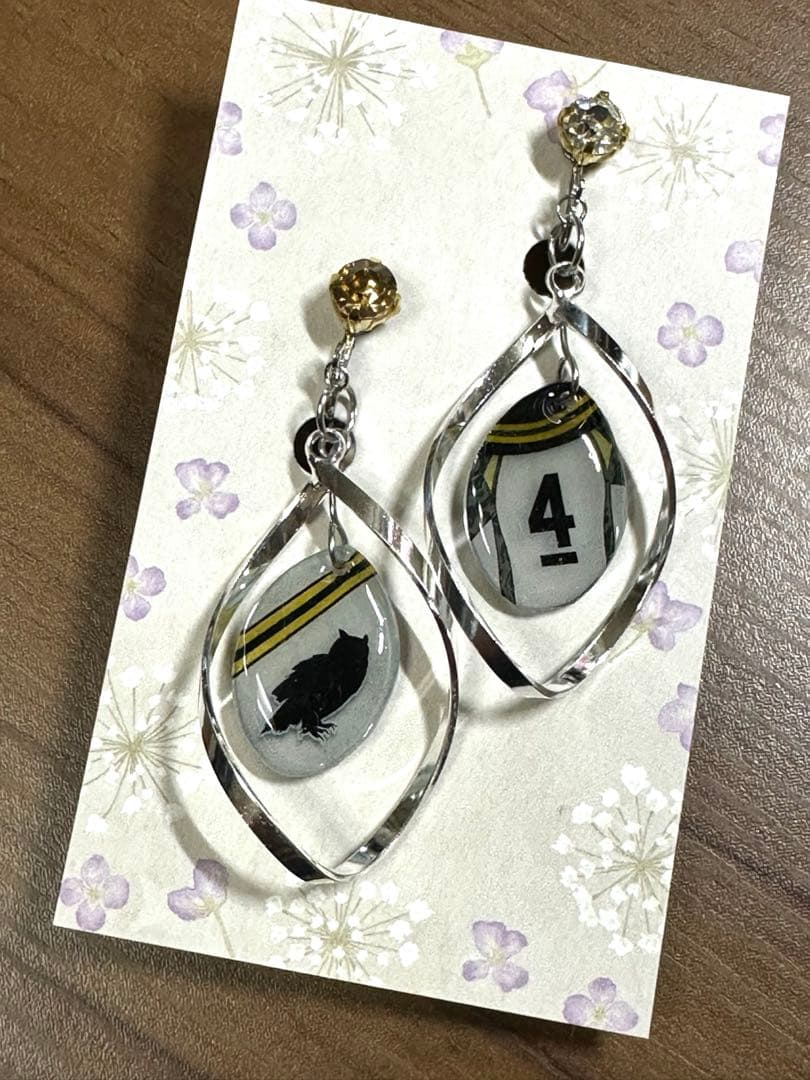 和風イヤリング　まめ。　玄弥　烏　煉　キーホルダー　ストラップ