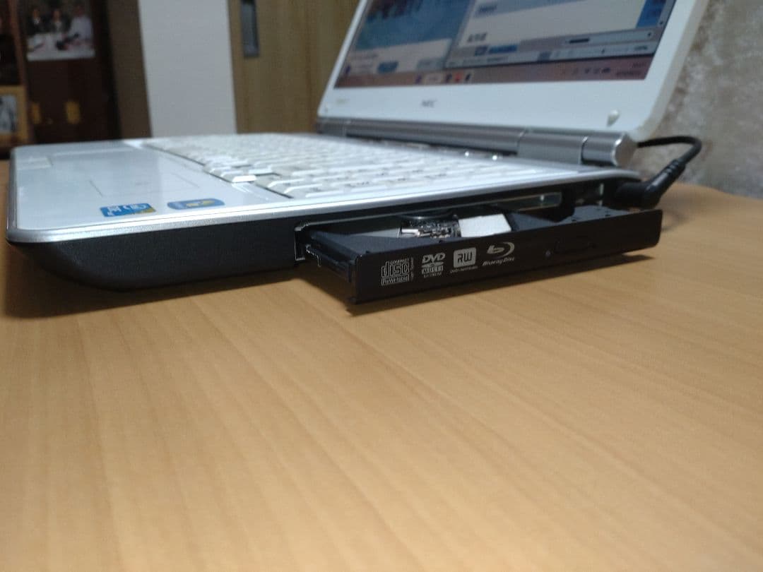 NEC Lavie LL750/W Windows11 office2021入②