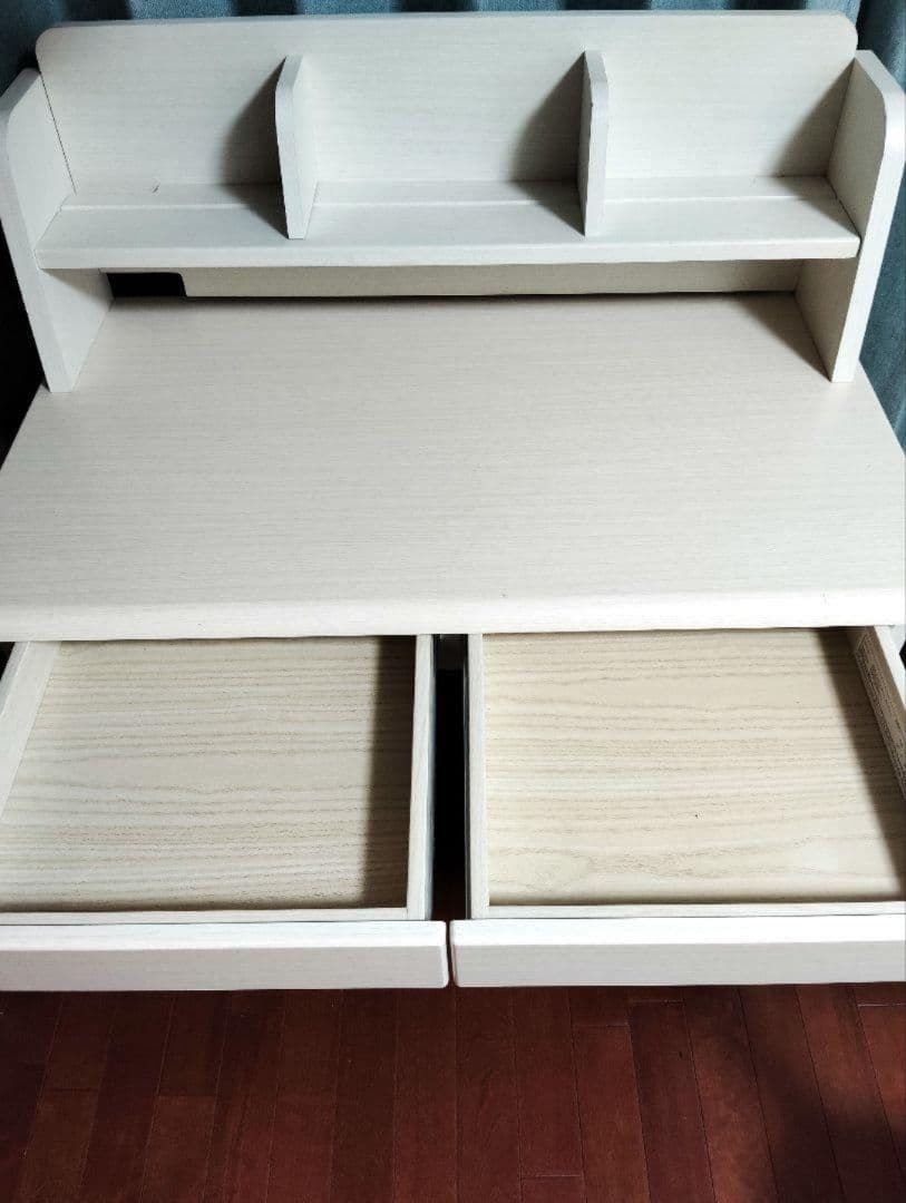 【送料込み】ニトリ 学習机 コンパクト　ホワイト 美品