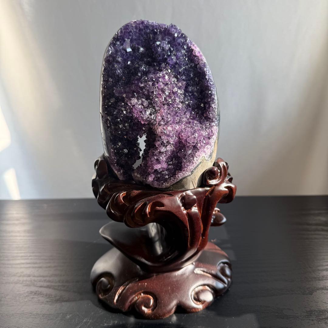 天然石アメジストのドーム　置物　原石　台座付きNO.010507