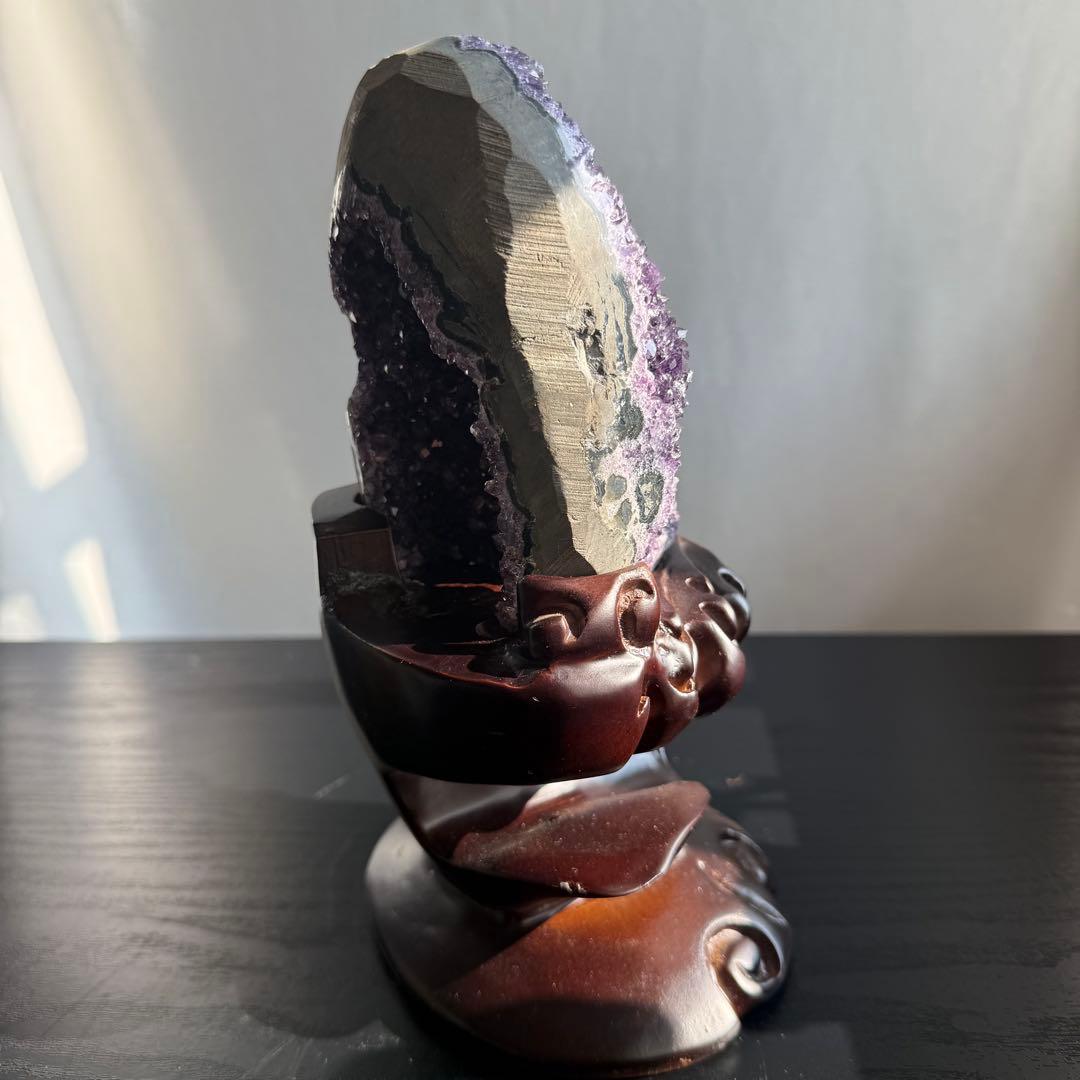 天然石アメジストのドーム　置物　原石　台座付きNO.010507