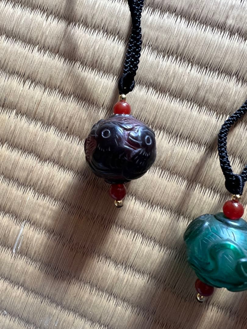 ガラス　ネックレス