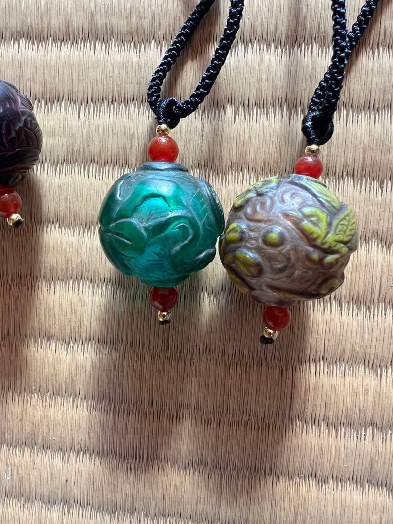 ガラス　ネックレス