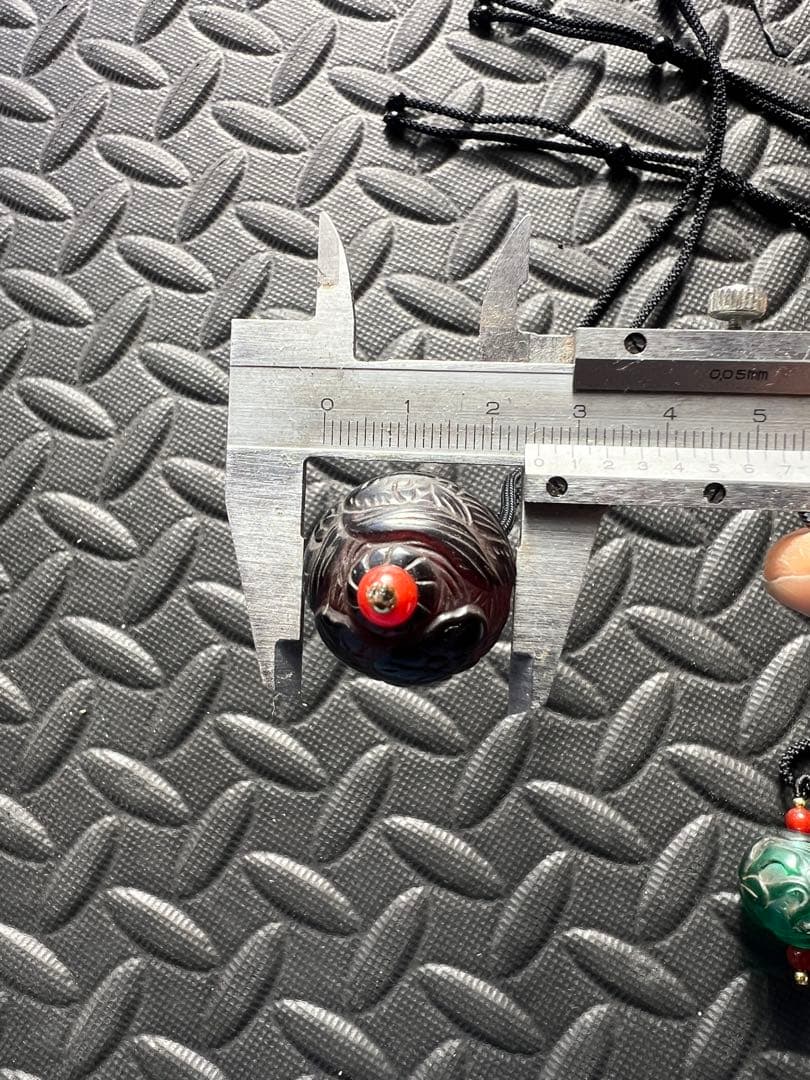 ガラス　ネックレス