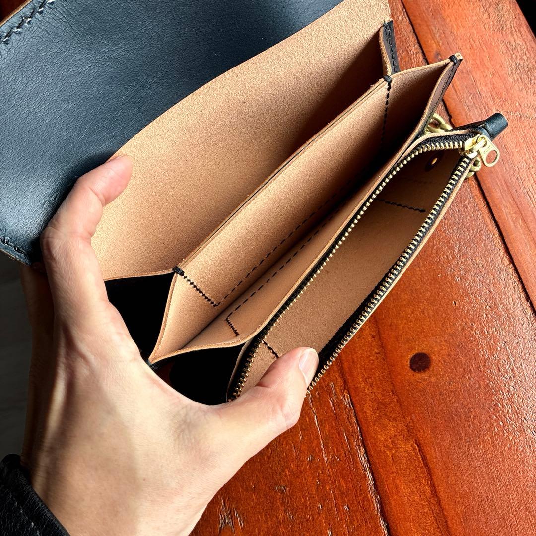 本革　財布　オールレザー　手縫い　トラッカーウォレット　チェーン付き