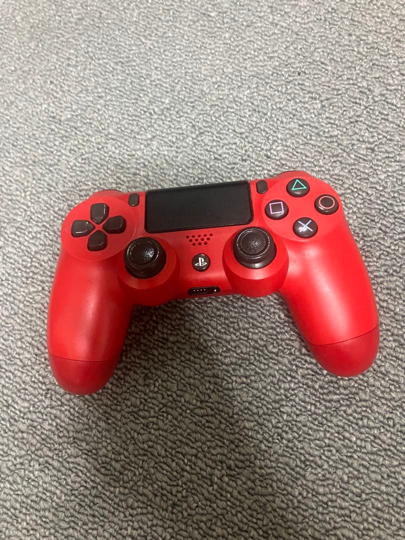 PlayStation 4 本体 + 赤いコントローラー + ヘッドセット