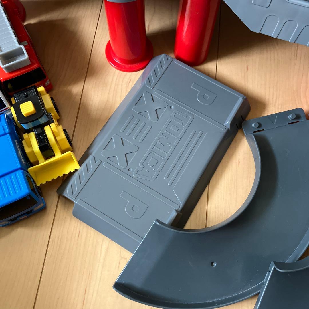 トミカ はじめてトミカちゅうしゃじょうセット