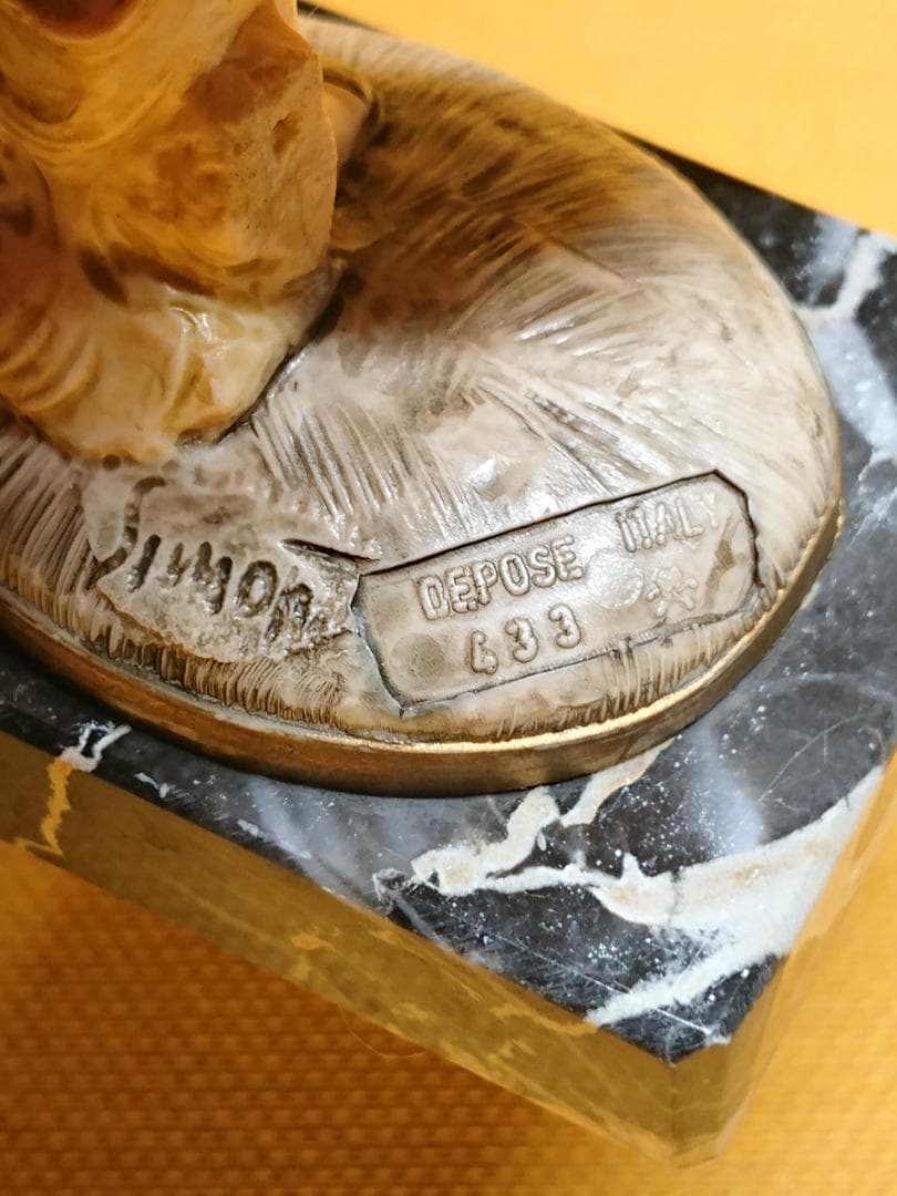 人形　彫像　イタリア　オブジェ　置物　インテリア　工芸品　美術品　A1436