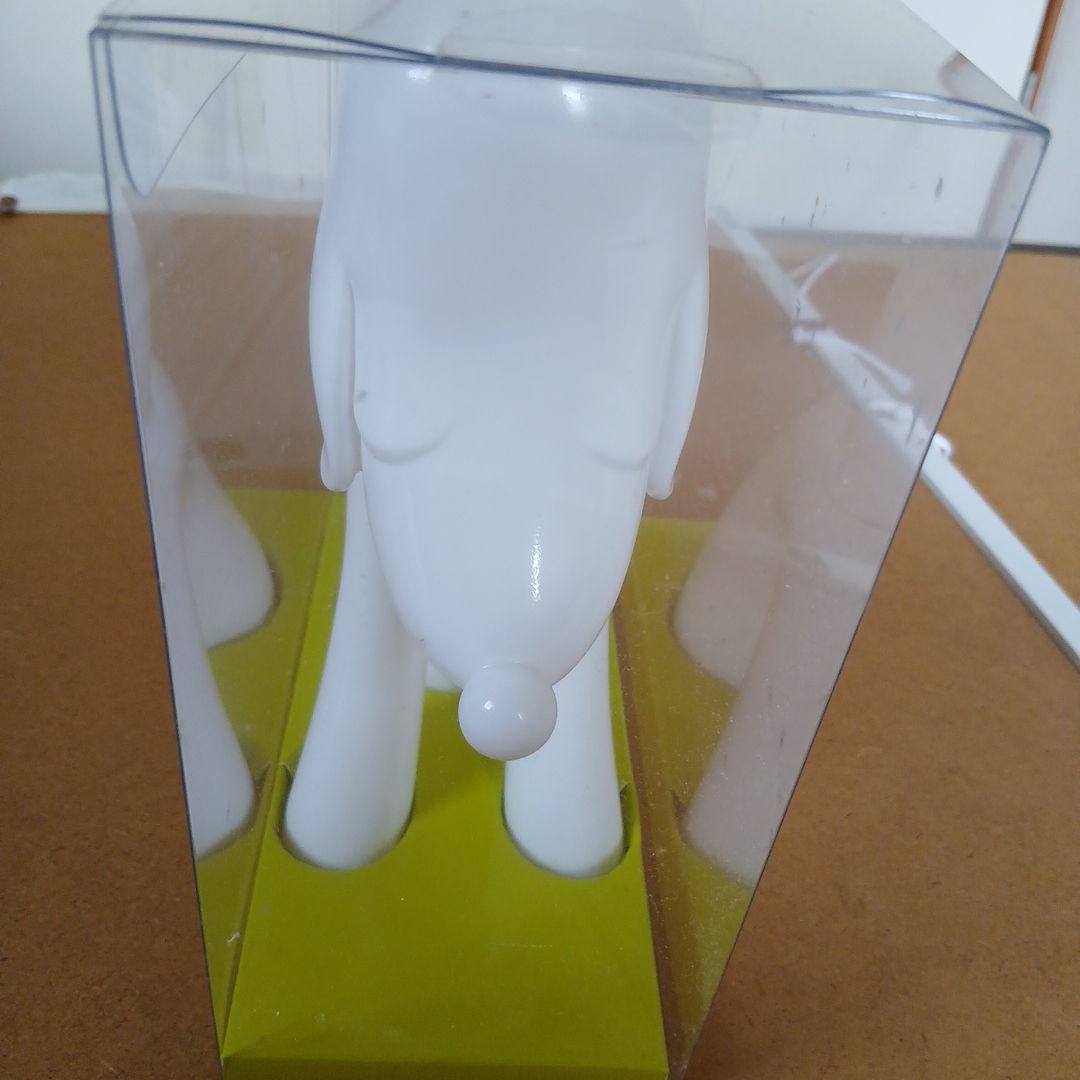 犬型オブジェ 白色 プラスチック製