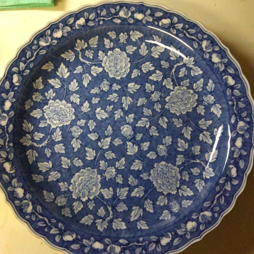 橘吉の青い花柄の陶磁器皿