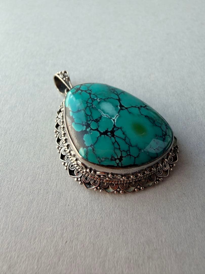 ペンダント　ヴィンテージ 天然トルコ石 アクセサリー　シルバー　ハンドメイド