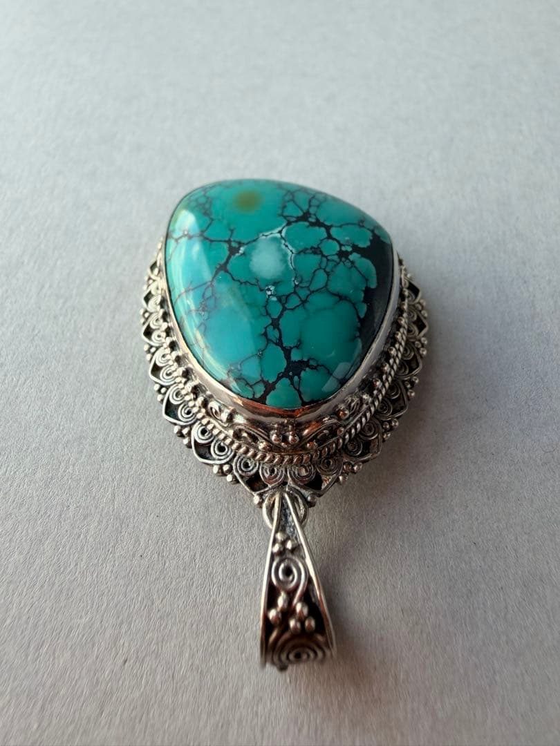 ペンダント　ヴィンテージ 天然トルコ石 アクセサリー　シルバー　ハンドメイド
