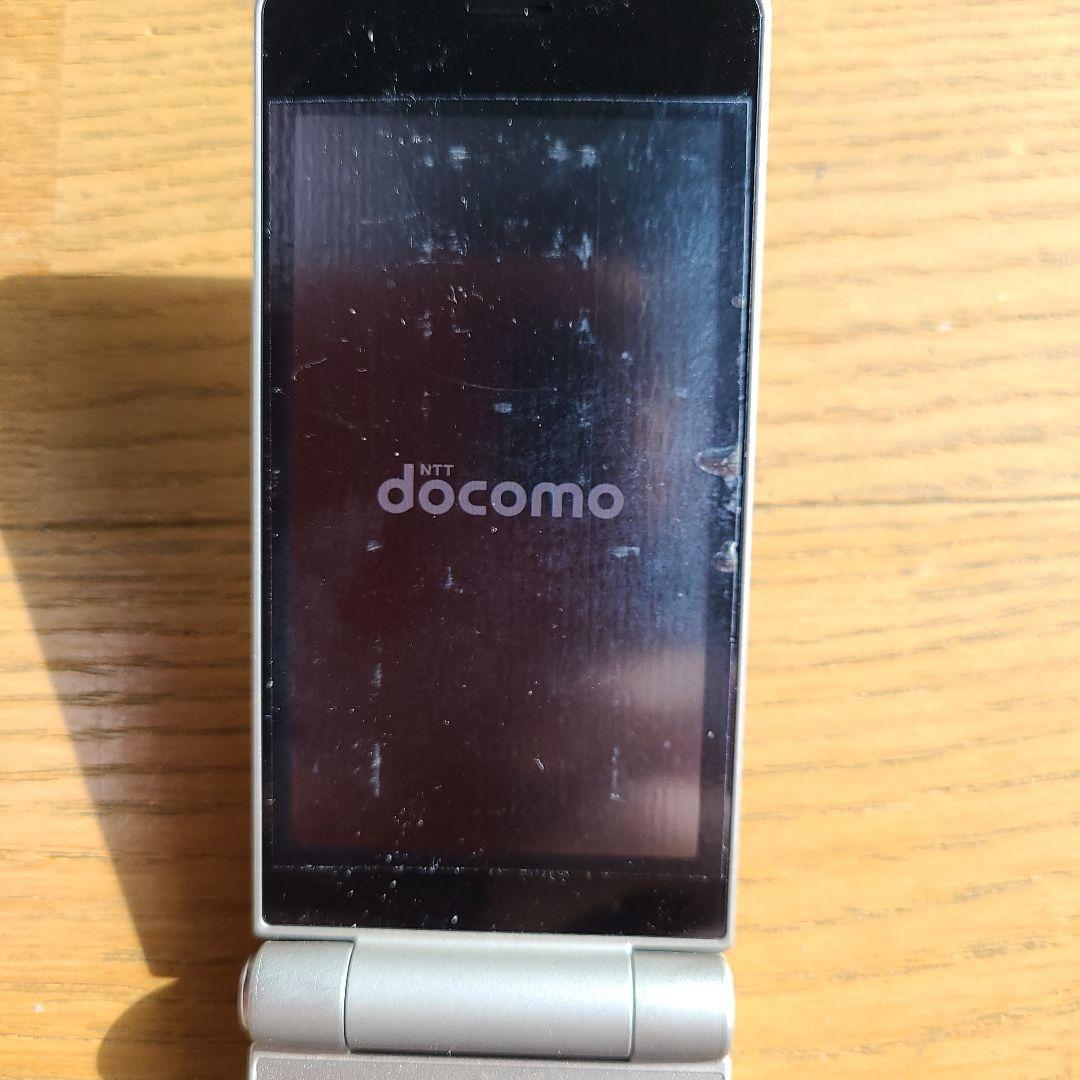 シルバー 折りたたみ式携帯電話 本体