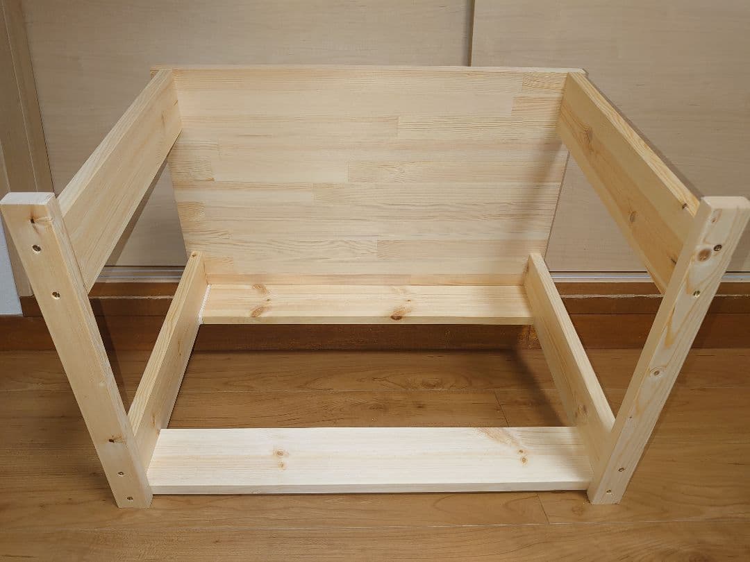 【累積217台目】1台用のパチスロを置く台★新品のパイン集成材を使用★高さ45㌢