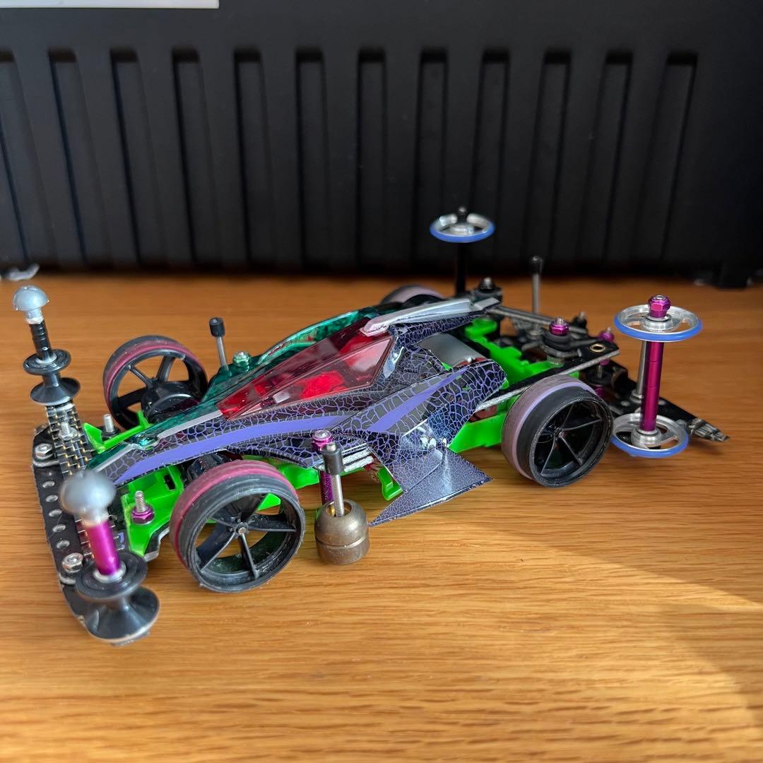 ■ミニ四駆　完成品　加工　アバンテ　仮面ライダーダブル　サイクロン・ジョーカー風