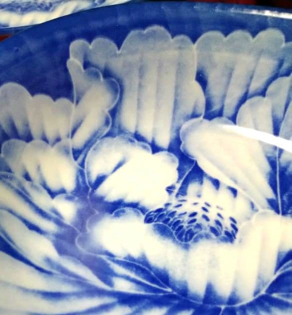 ♥コレクション品⬛６０年前ヴィンテージ⬛有田焼龍峰窯　染付大輪牡丹唐草輪花２皿