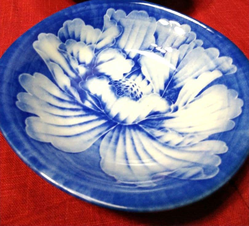 ♥コレクション品⬛６０年前ヴィンテージ⬛有田焼龍峰窯　染付大輪牡丹唐草輪花２皿