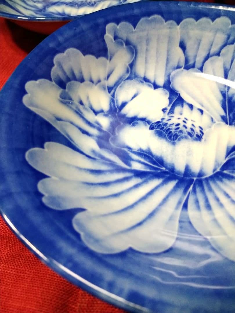 ♥コレクション品⬛６０年前ヴィンテージ⬛有田焼龍峰窯　染付大輪牡丹唐草輪花２皿