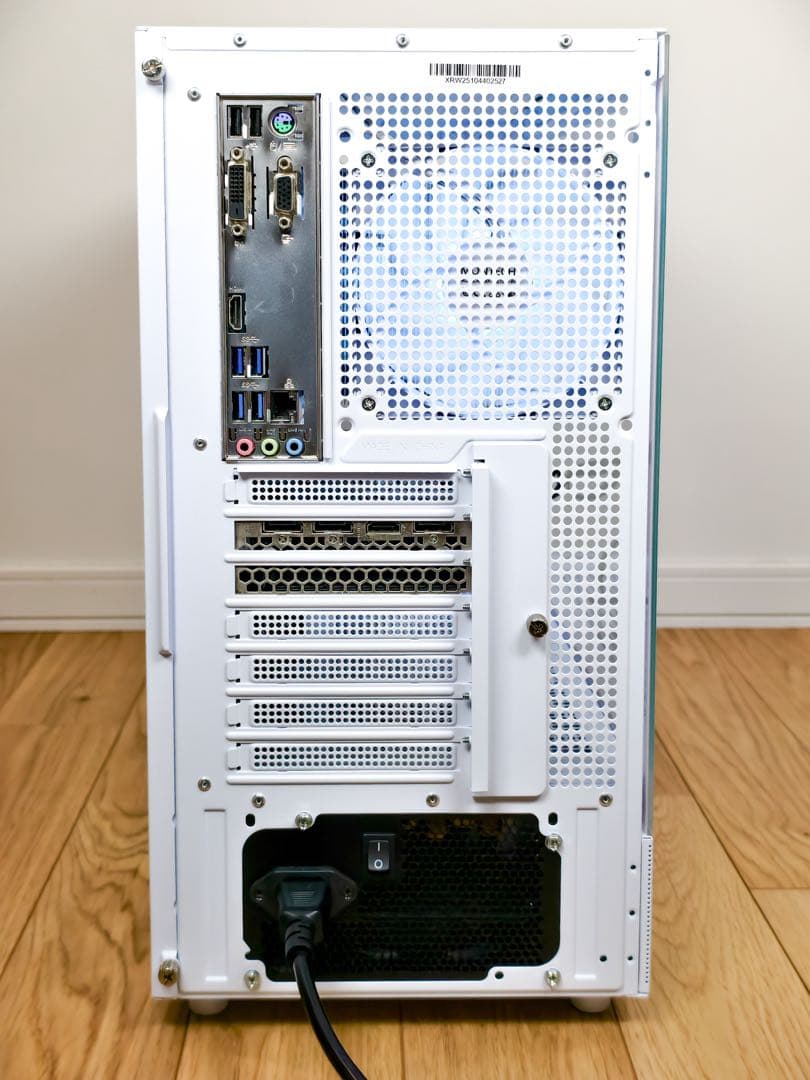 ゲーミングPC i7-9700K RTX2070Super 16GB 白