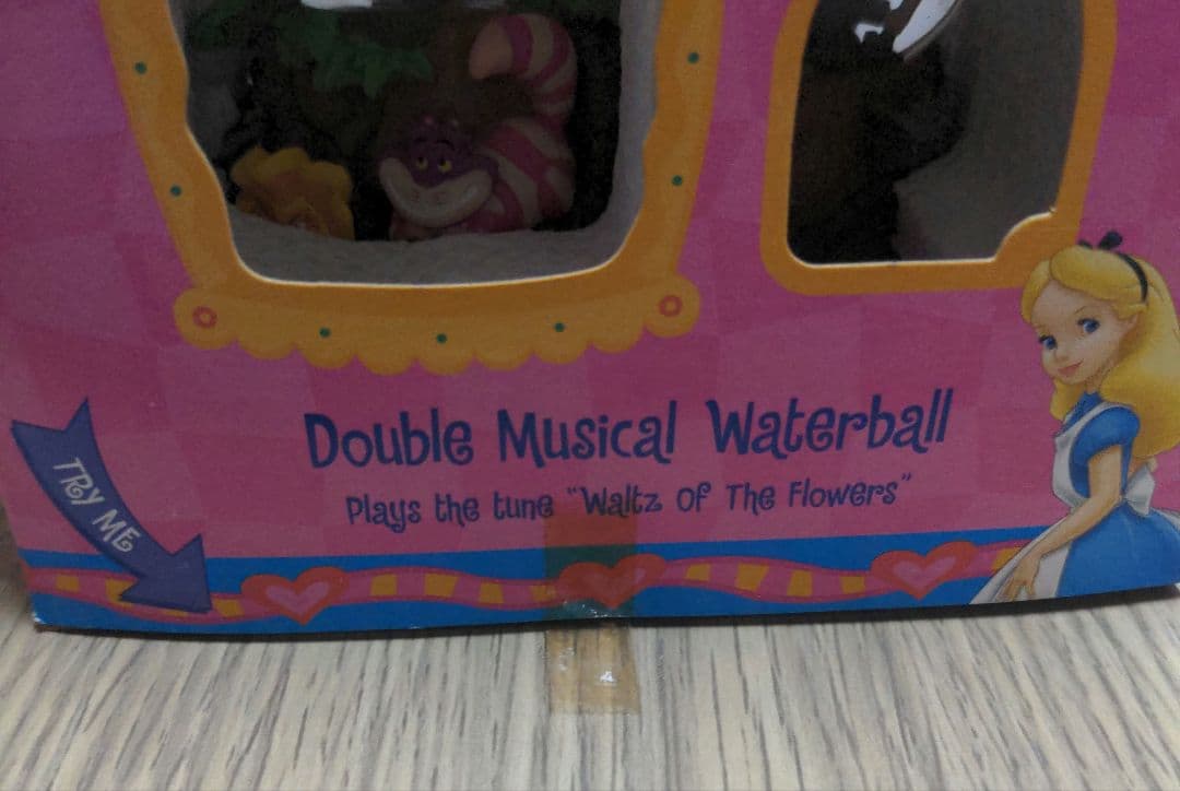 【激レア】　ディズニー　不思議の国のアリス　スノードーム【箱付き】