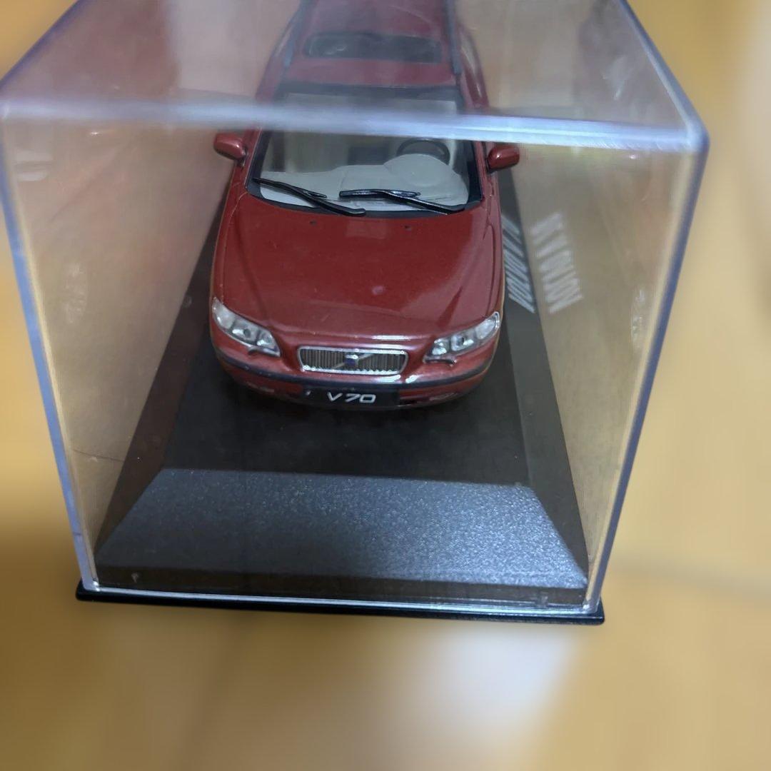 1/43 VOLVO V70 MINICHAMPS ミニカー ボルボ