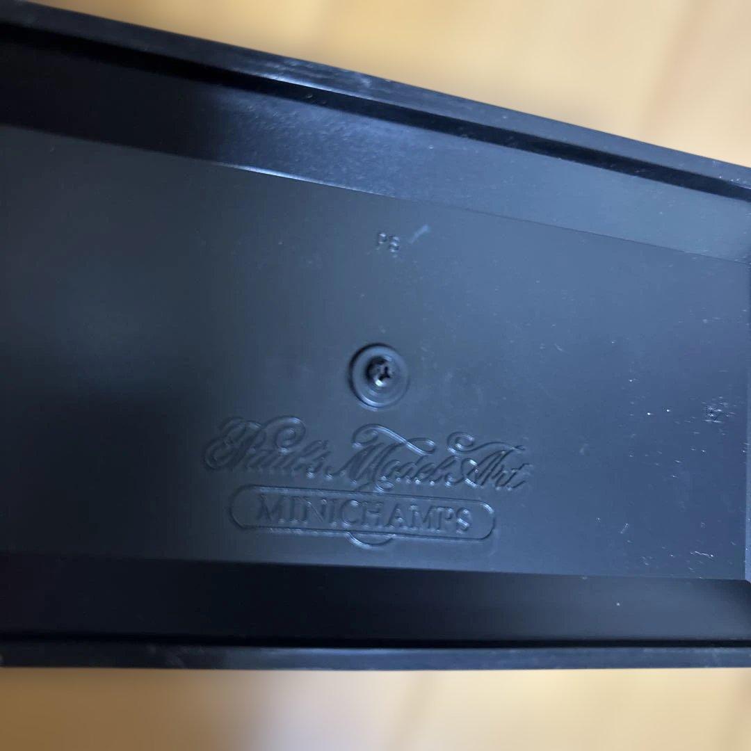 1/43 VOLVO V70 MINICHAMPS ミニカー ボルボ