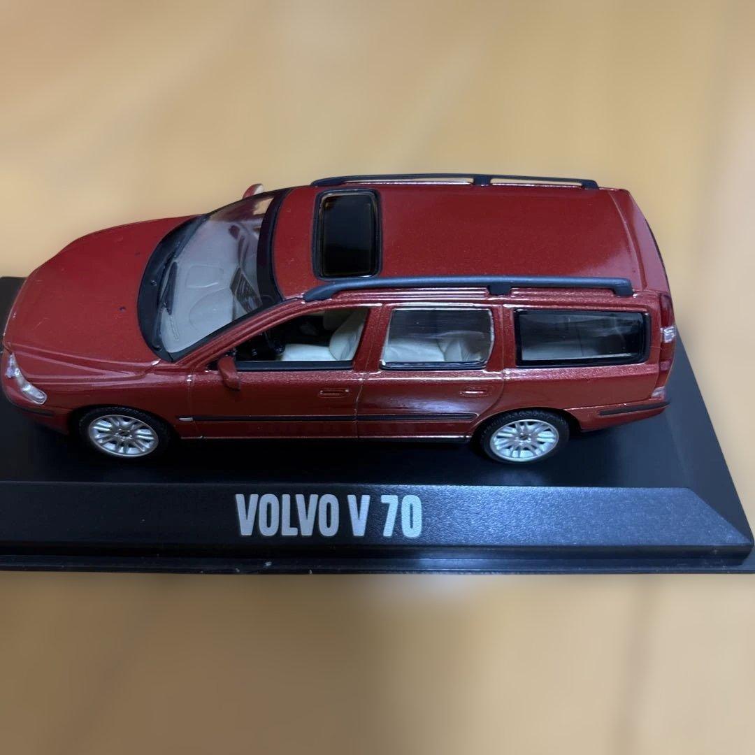 1/43 VOLVO V70 MINICHAMPS ミニカー ボルボ