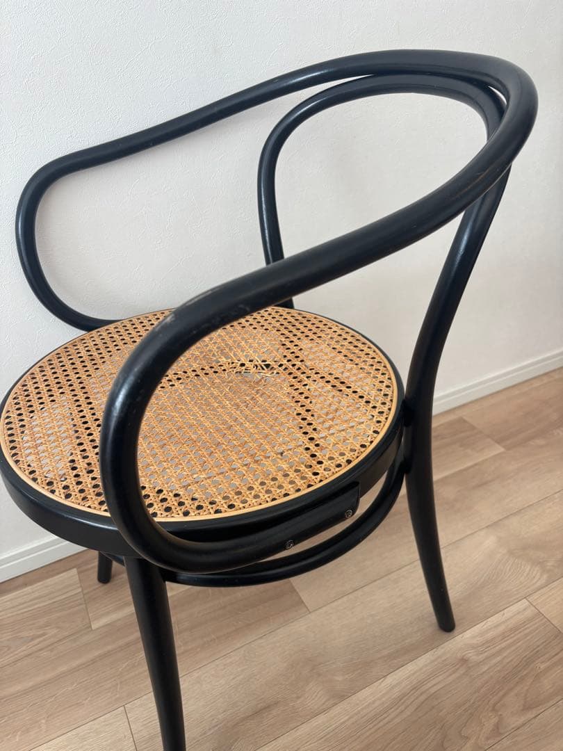 ton アームチェア　曲木椅子　209