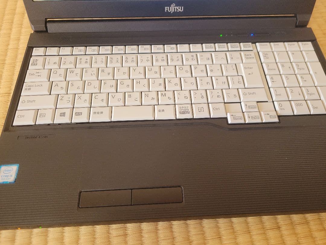 Fujitsu Lifebook 15.6インチ ブラック