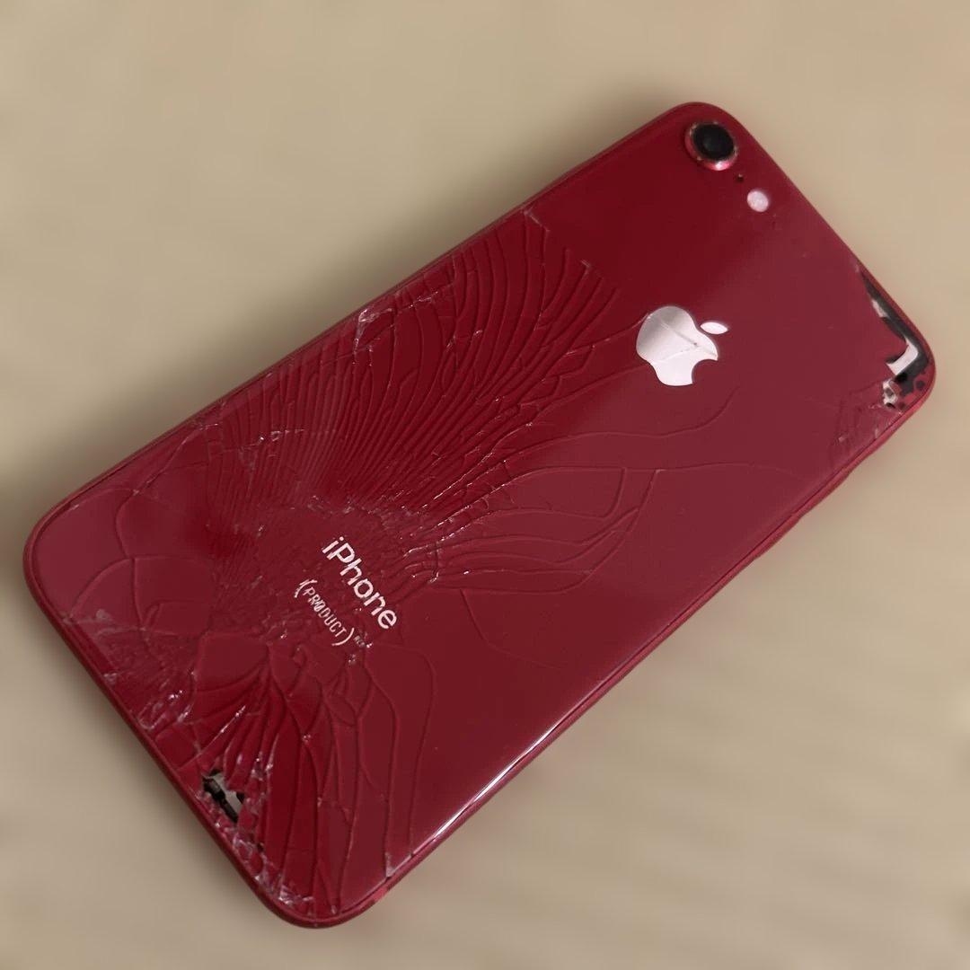 iPhone8 (深紅) 64GB 背面ひび割れあり