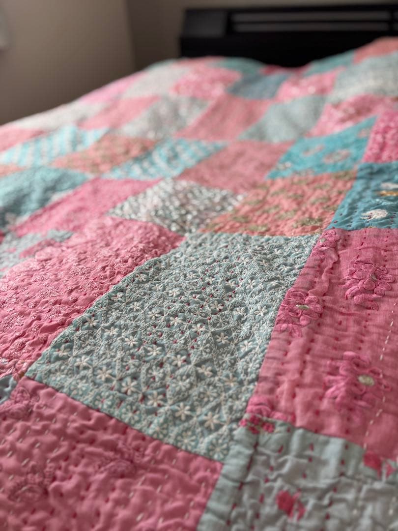 ラリーキルト　インド刺繍　カンタキルト　ヴィンテージ　パッチワーク　マルチカバー