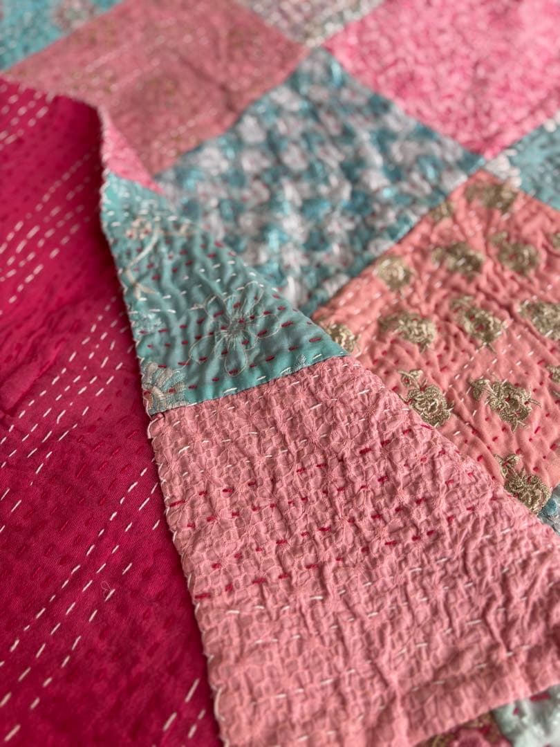 ラリーキルト　インド刺繍　カンタキルト　ヴィンテージ　パッチワーク　マルチカバー