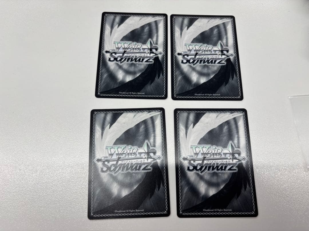 ヴァイスシュヴァルツ　お揃いの練習着　4枚セット