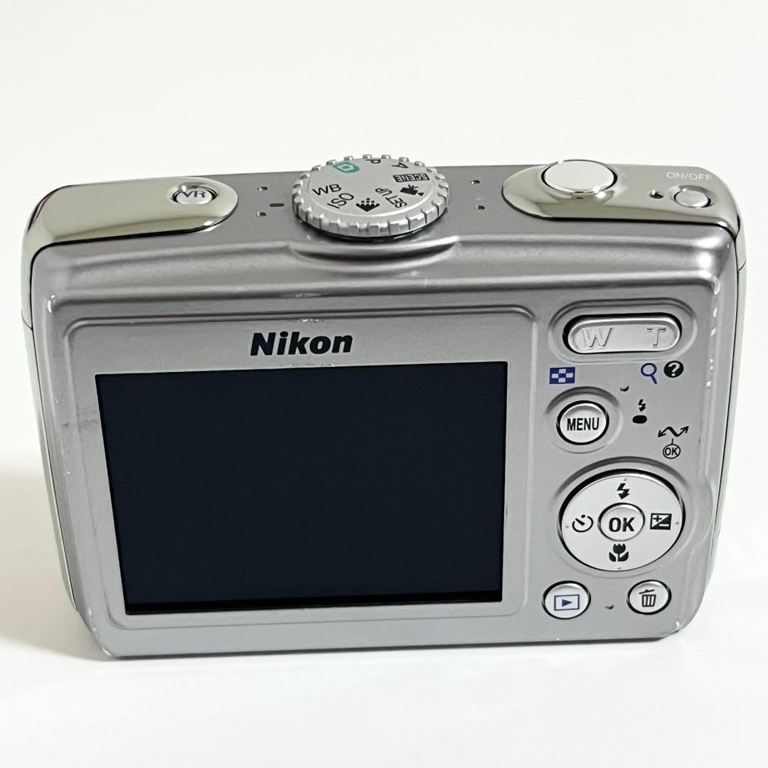 デジタルカメラ Nikon coolpix P4