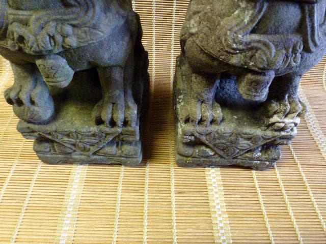 時代　石像　狛犬　一対　石彫　彫刻　縁起物　骨董　1尺　苔