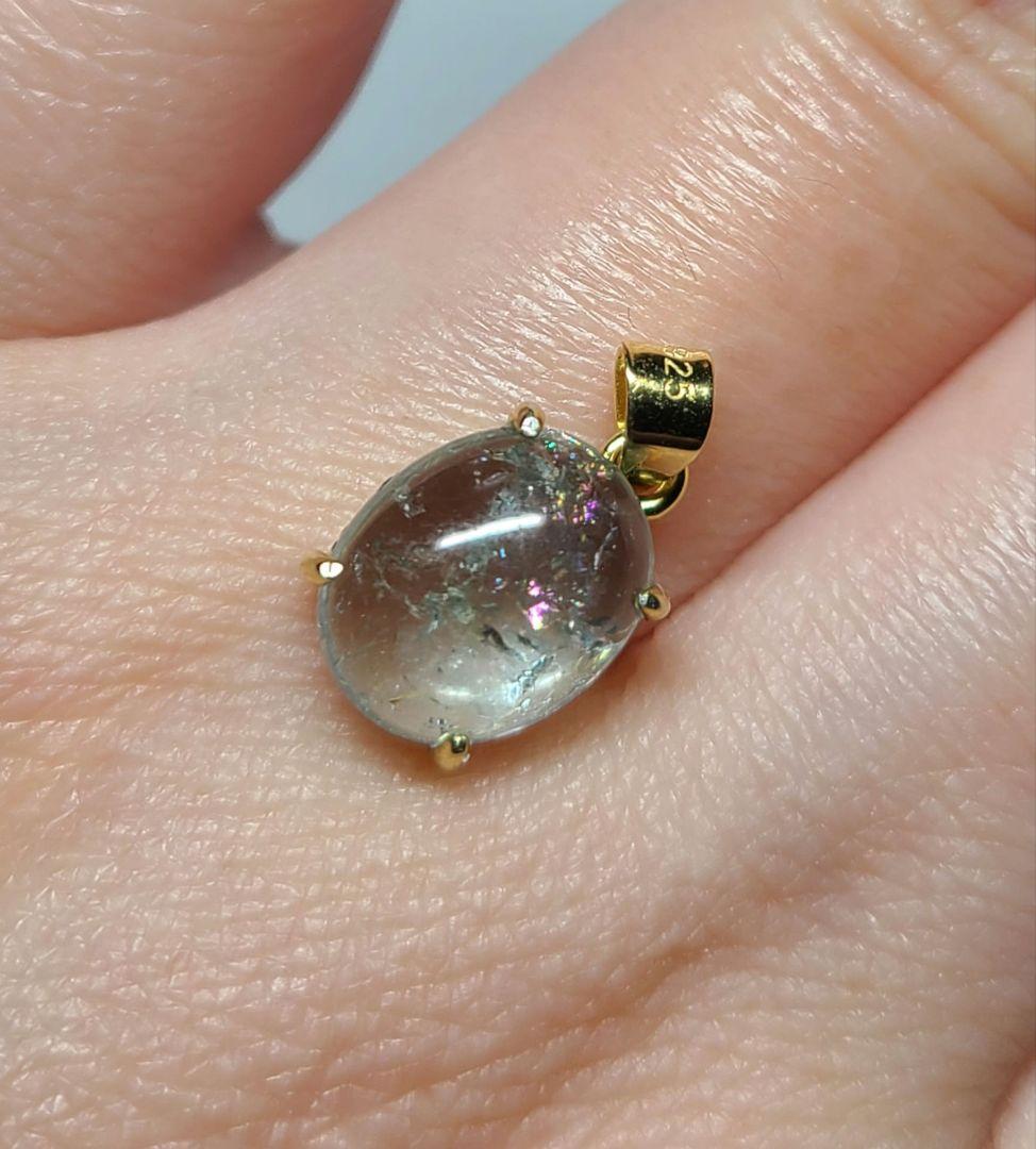 レインボー入り★シーブルーカラートルマリンペンダントトップ★