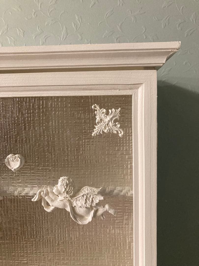 ホワイト木製キャビネット　ガラス棚DIYハンドメイド シェルフ ローラアシュレイ