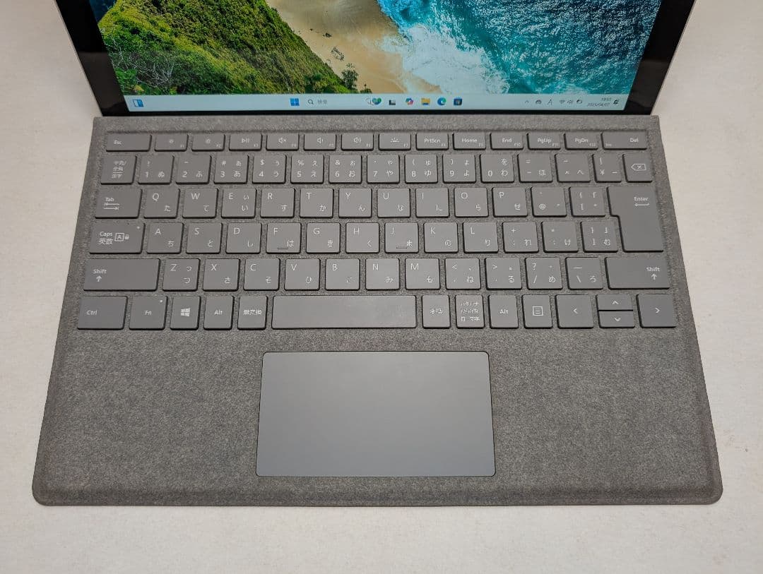m3 Surface Pro6　Corei5第8世代　メモリ8GB/256GB