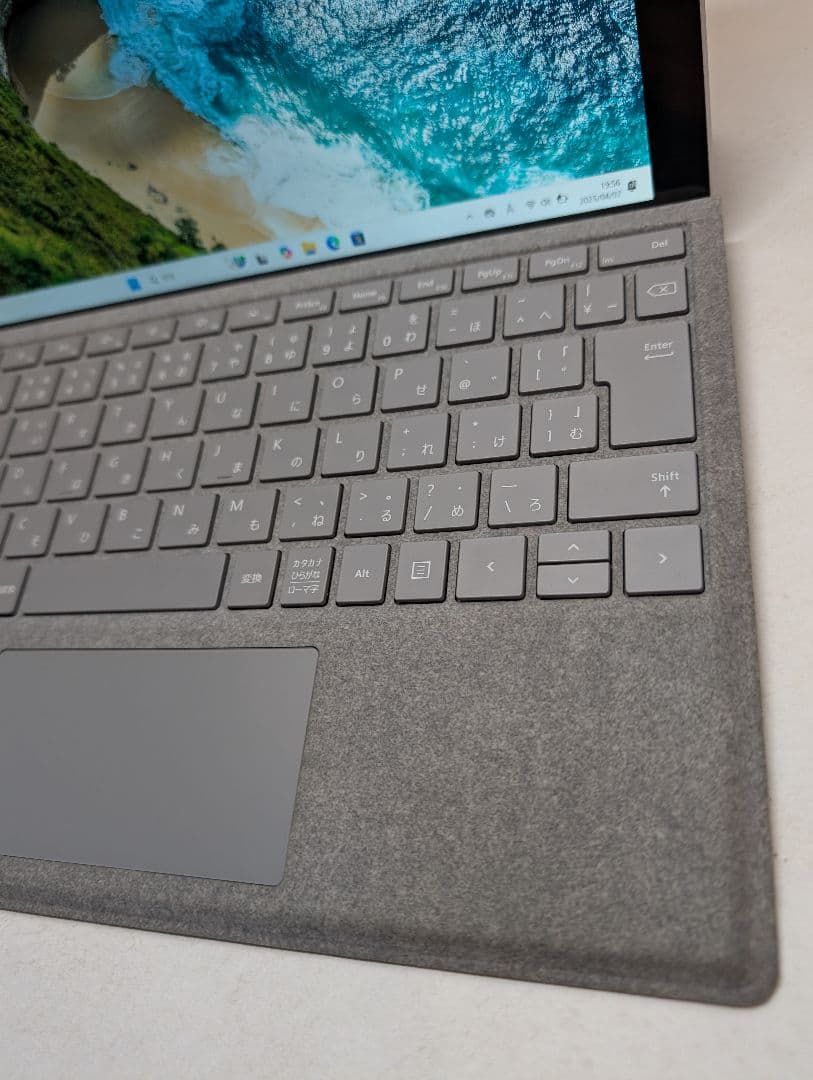 m3 Surface Pro6　Corei5第8世代　メモリ8GB/256GB