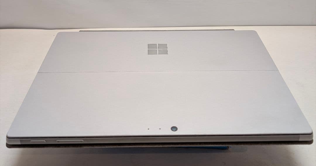 m3 Surface Pro6　Corei5第8世代　メモリ8GB/256GB