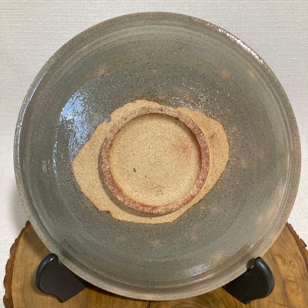 唐津焼　唐津三玄窯　中里重利作　絵唐津草文