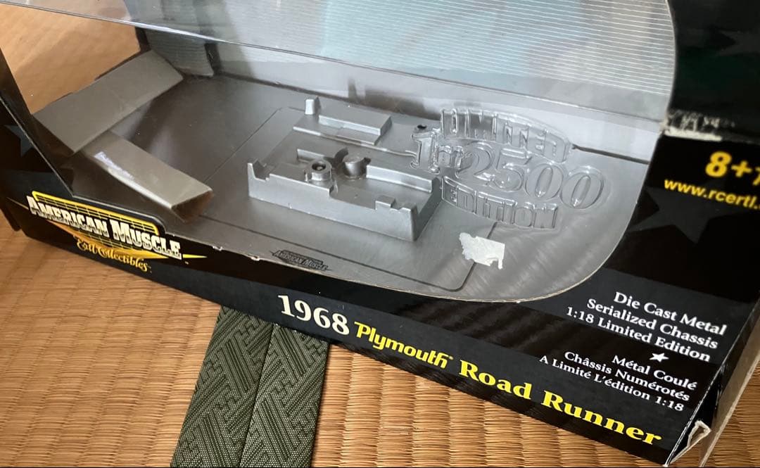 1968 Plymouthプリムス RoadRunnerロードランナー 1/18
