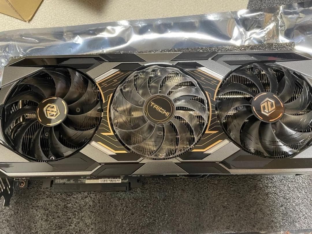 グラフィックボード・グラボ・ビデオカード ASRock AMD Radeon RX 9070 XT 16GB GPU