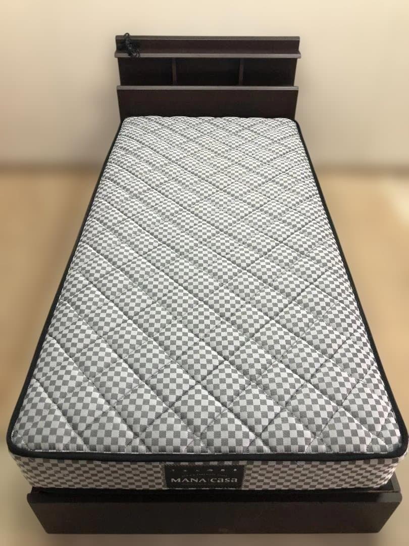 送料無料【収納付・マットレスセット】マナベ シングル 宮棚コンセント1024-2